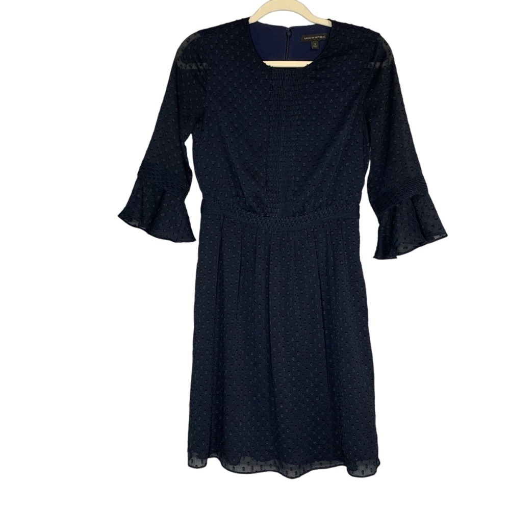 Banana Republic navy blue Swiss dot dress. Size 0